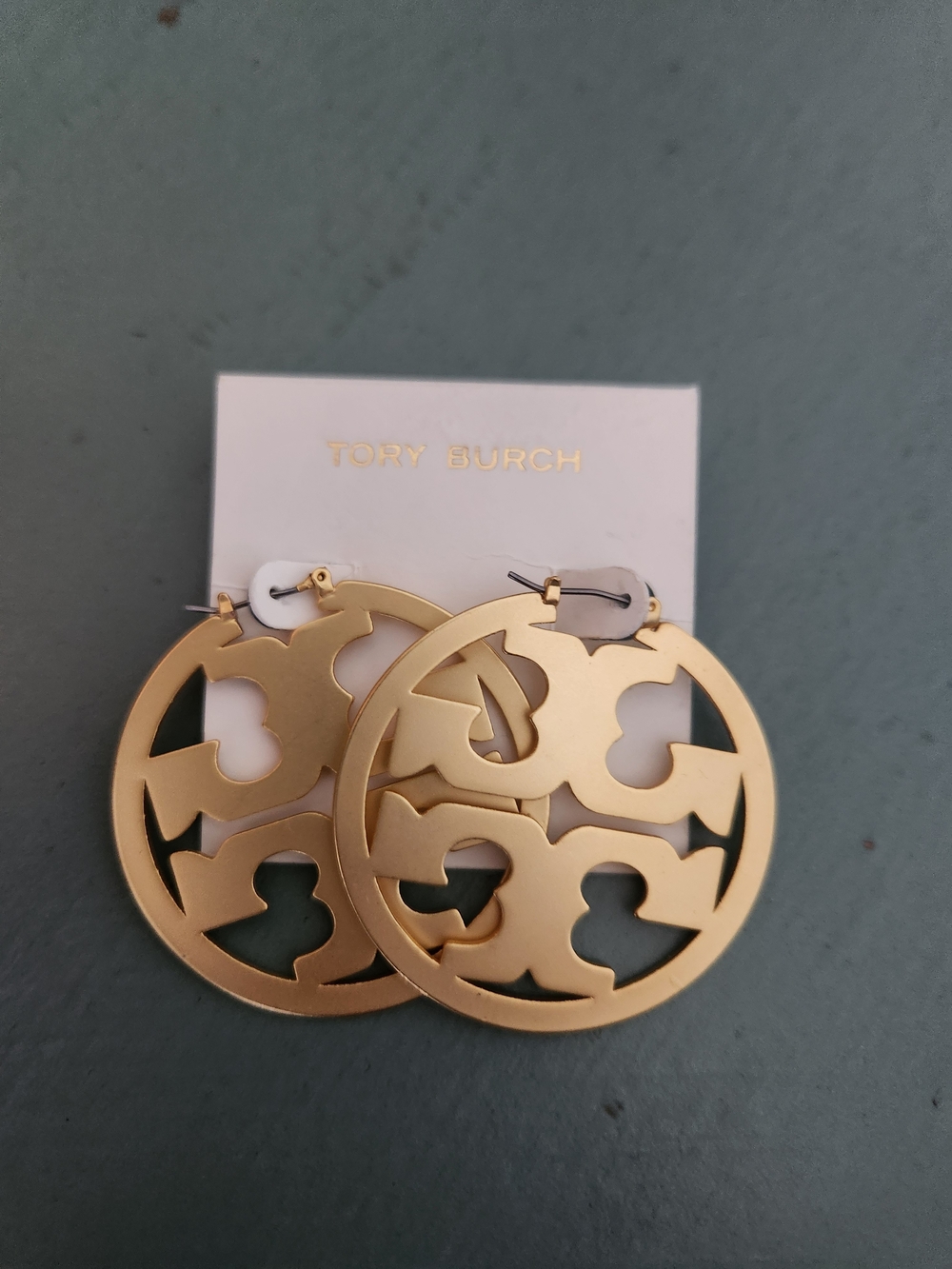 Earrings (misplaced category)